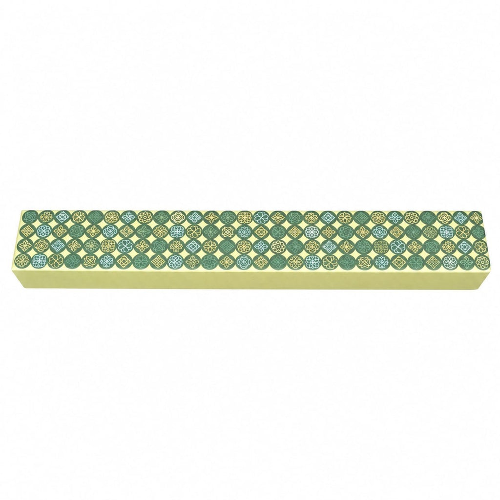 8 pieces Chocolate Box Premium